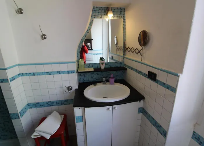 Due Passi Dal Mare *