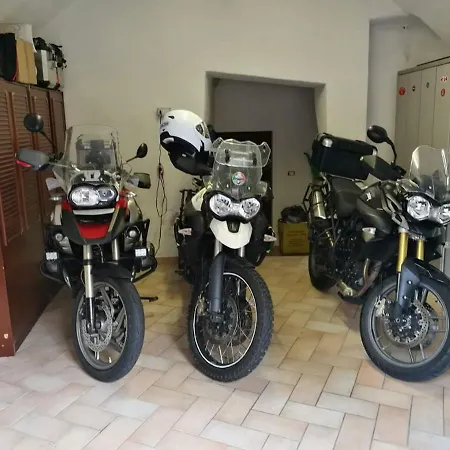 לינה וארוחת בוקר Due Passi Dal Mare *