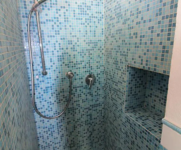 Due Passi Dal Mare Bed & Breakfast *